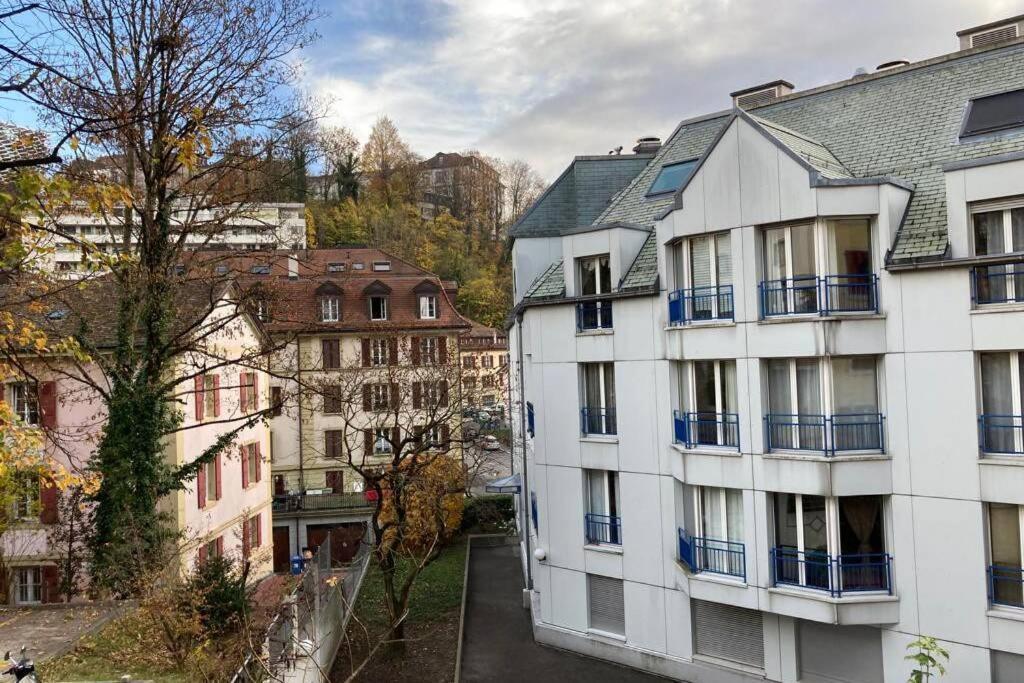 Parking & Appartement 2 Pieces Sans Traffic Lausanne Eksteriør billede